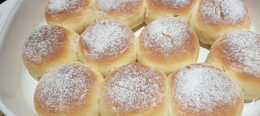 BOLLITOS DE QUESO CREMA