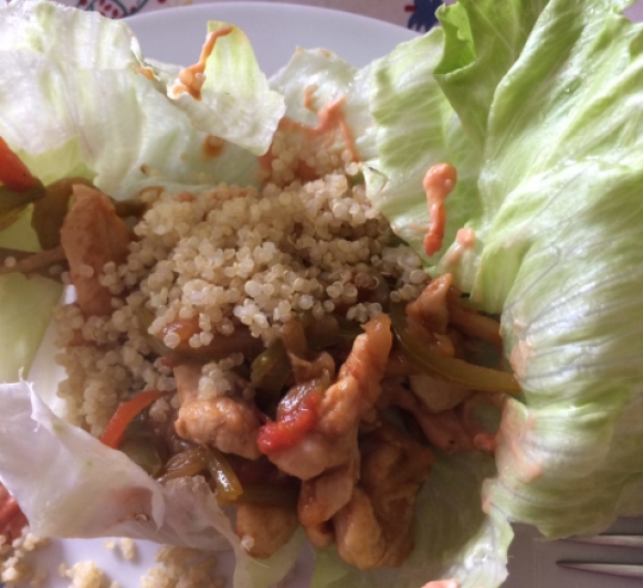Ensalada de quinoa con verduras y pollo con Thermomix® 
